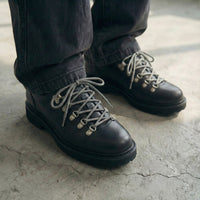 Shadow Derby – Black